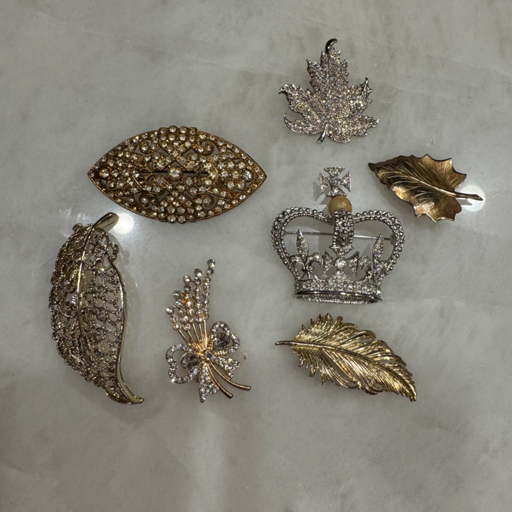 Vintage Gold and Silver Brooch Set